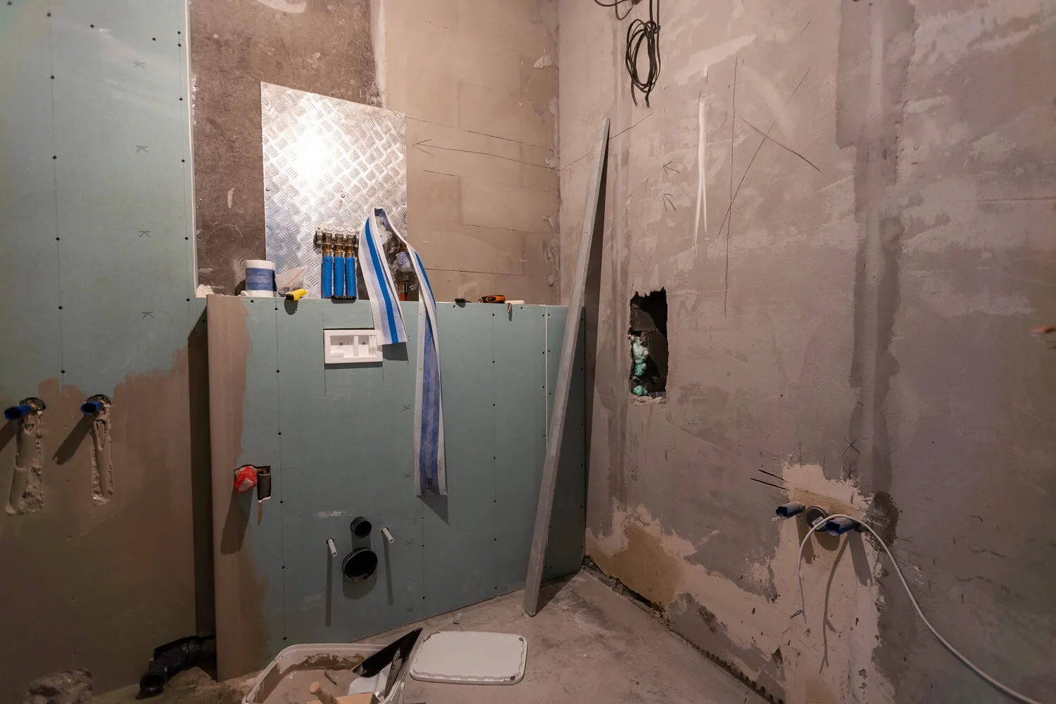Preparing the Bathroom Area for Tile Installation
